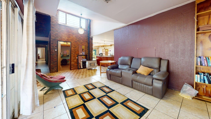 5 Bedroom Property for Sale in Potchefstroom North West